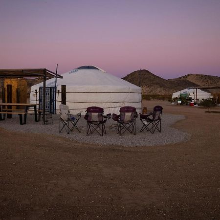 Hotel Family Style Star Gazing Yurt Twentynine Palms Exterior foto